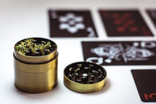 blog-grinder - Lit Dispensary Marijuana grinder